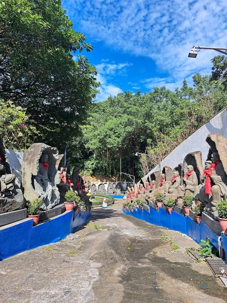 園區內五百羅漢像（圖片截圖於網路）