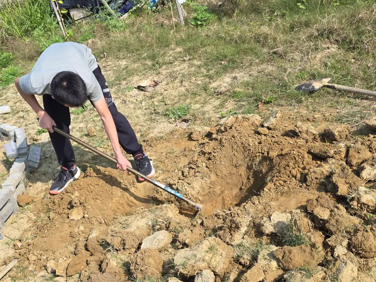 上華蒙特梭利國高中