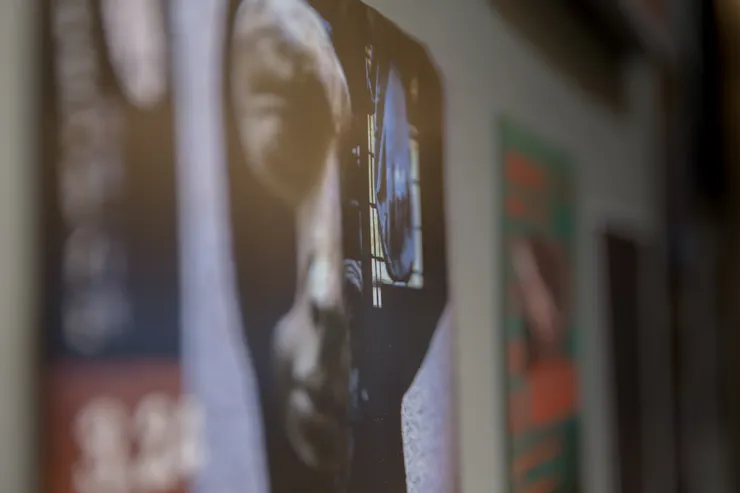 文學書房每檔期以「○○的房間」為主題，結合圖書館資源和博物館策展，部份書籍提供內閱、借閱，是一個複合型的展覽與閱讀的空間。2019年4月30，展出「隔牆入耳：聲與聲之外」。