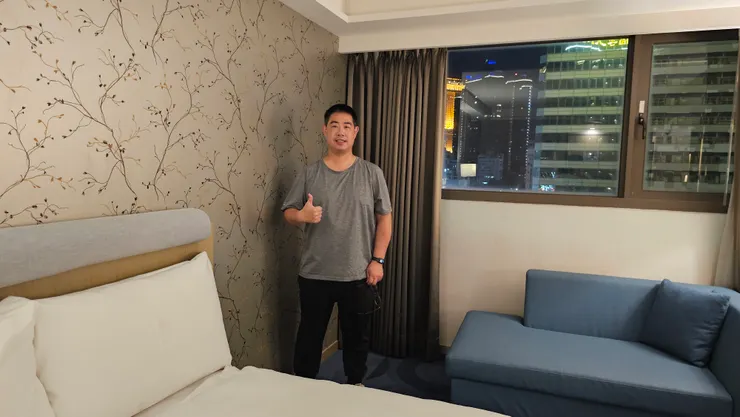 這是我和老爸去住的高雄福容大飯店!