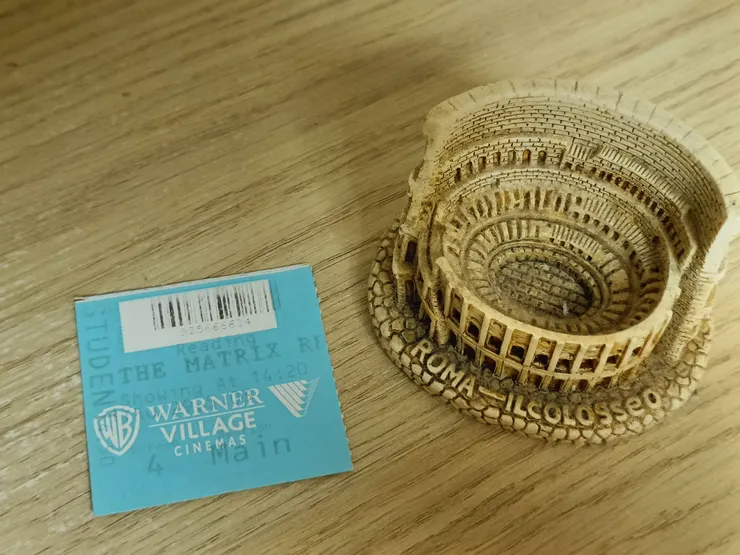 《駭客任務：重裝上陣》是我在英國留學期間、進戲院看的第18部電影