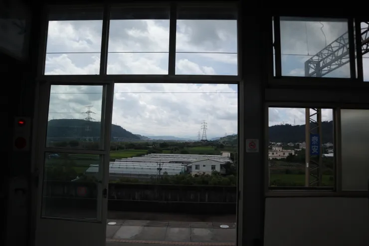 從候車空間看向泰安新站東側