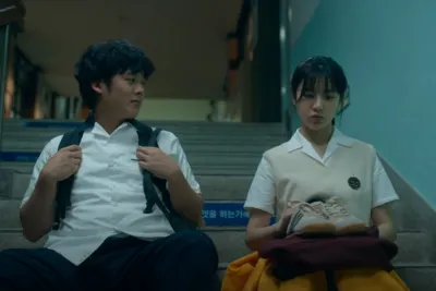 這集中,奉皙第一次無意的展示異能給喜秀看但;在漫畫中,因為喜秀的稍為嘲笑,奉皙生氣的直接展示給喜秀看