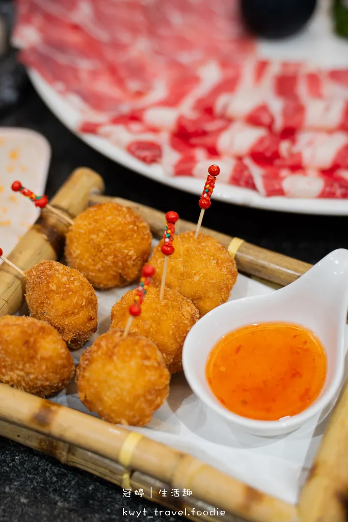 【泰滾泰式火鍋桃園店】當月壽星幾歲就送幾隻蝦!桃園火鍋推薦,