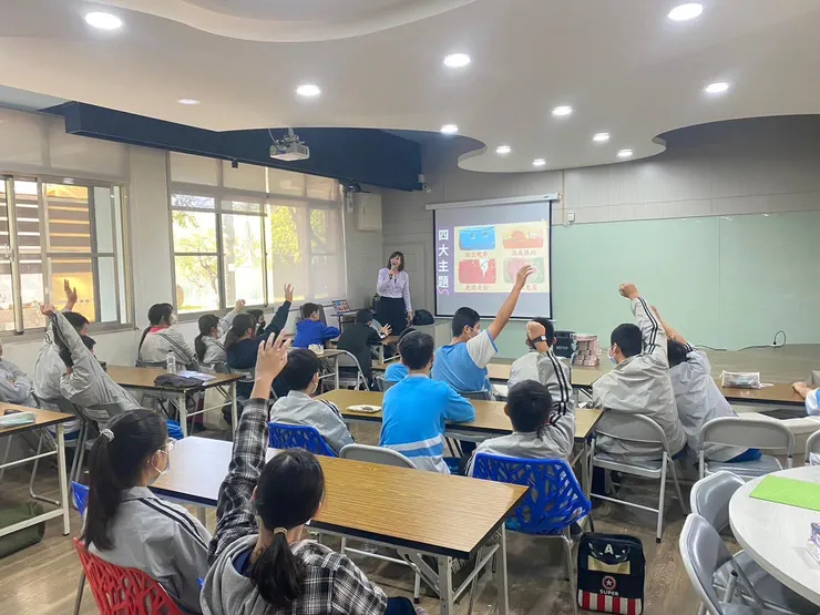 仙女引導，信徒跟好