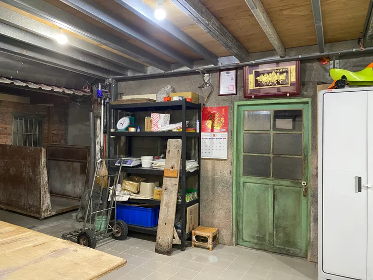 整齊樸素的工廠