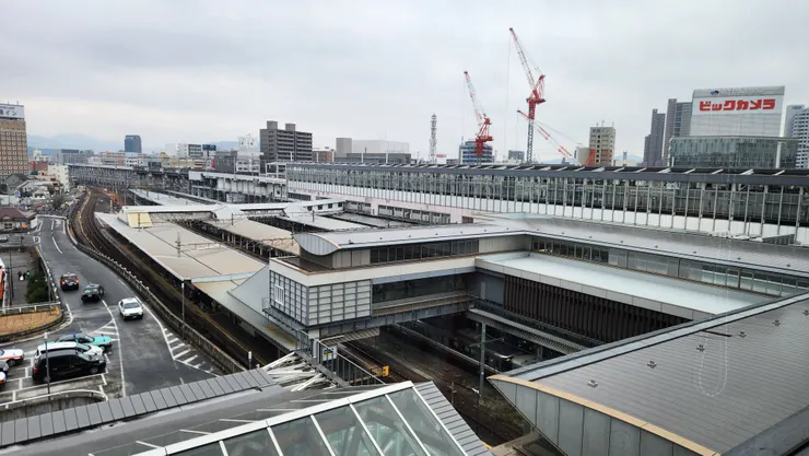 離別前的岡山站西口