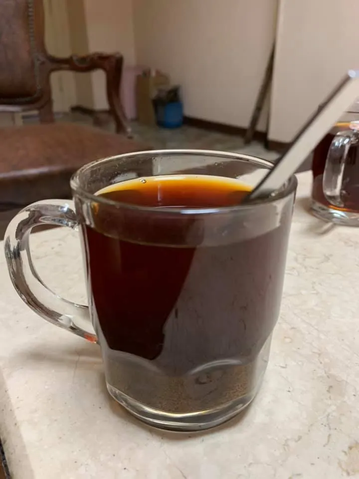 埃及紅茶霹靂濃，杯底還有很多渣的那種，喝不慣