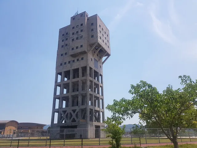 舊志免鑛業所豎坑櫓