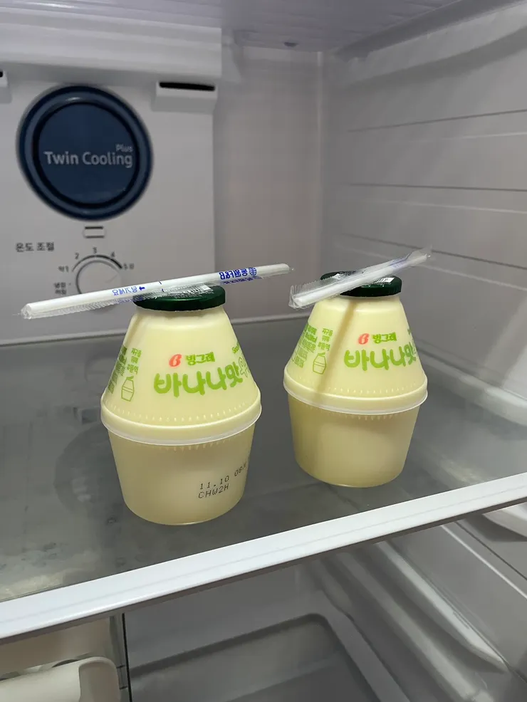 房東貼心附贈的香蕉牛奶