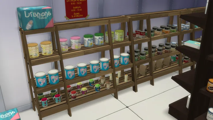 這個貨架是嬰兒專區,貨品挺貴。