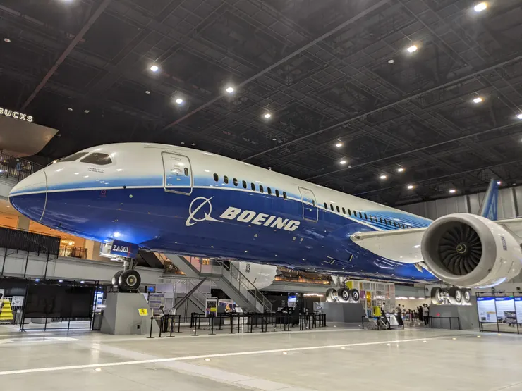 還可以進去拍駕駛室