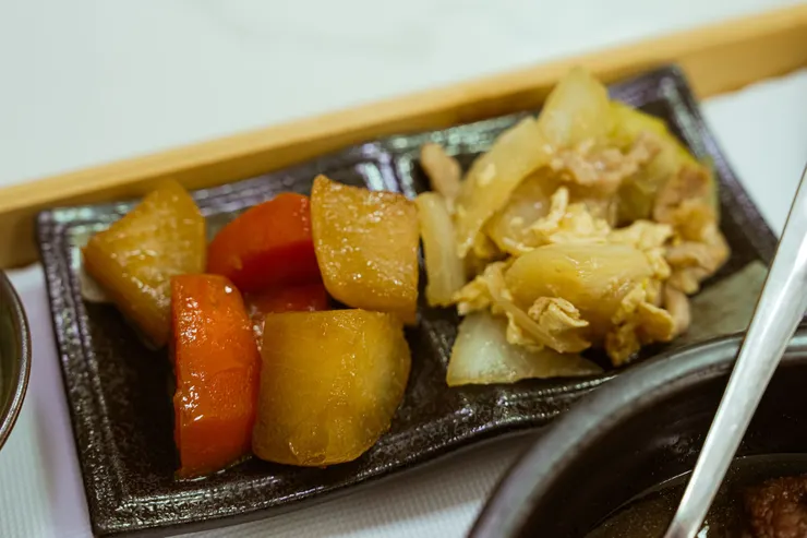 台東美食推薦❤️／小時候廚房的「家傳秘製滷肉」好好吃：你快看那五花肉潤澤油光 #祝福花東🇹🇼 #簡餐推薦 #五花肉 #滷肉 #台東獨旅