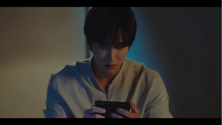 瑞夏聽到錄音帶傳來再熟悉不過的聲音