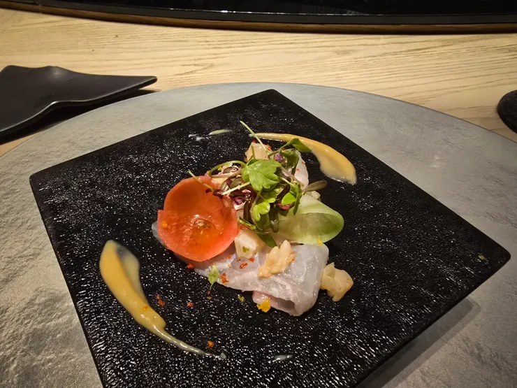 Ukai鐵板燒 比目魚生魚片