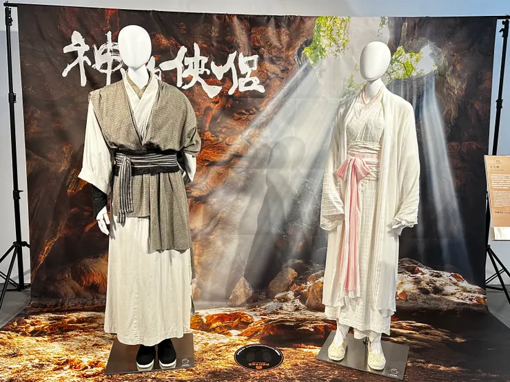 《神鵰俠侶》楊過（古天樂）小龍女（李若彤），好奇跟文化博物館那套是否同一款設計…