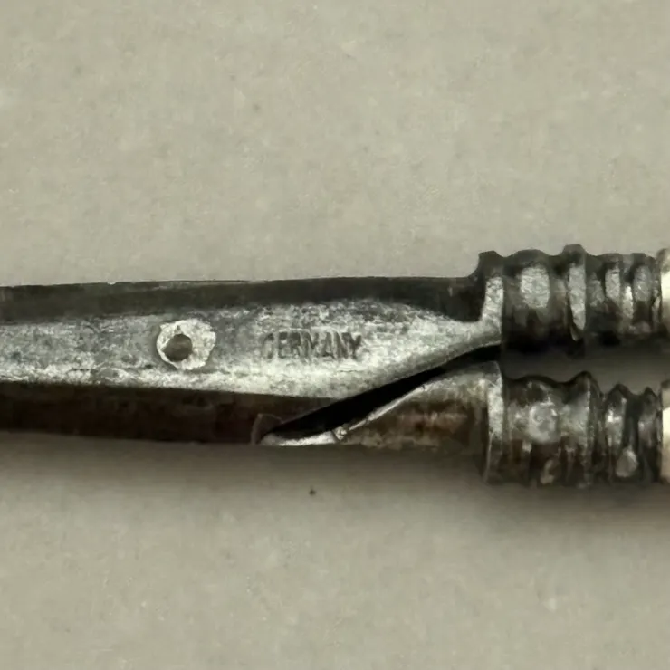 刀片則有”Germany” 打印