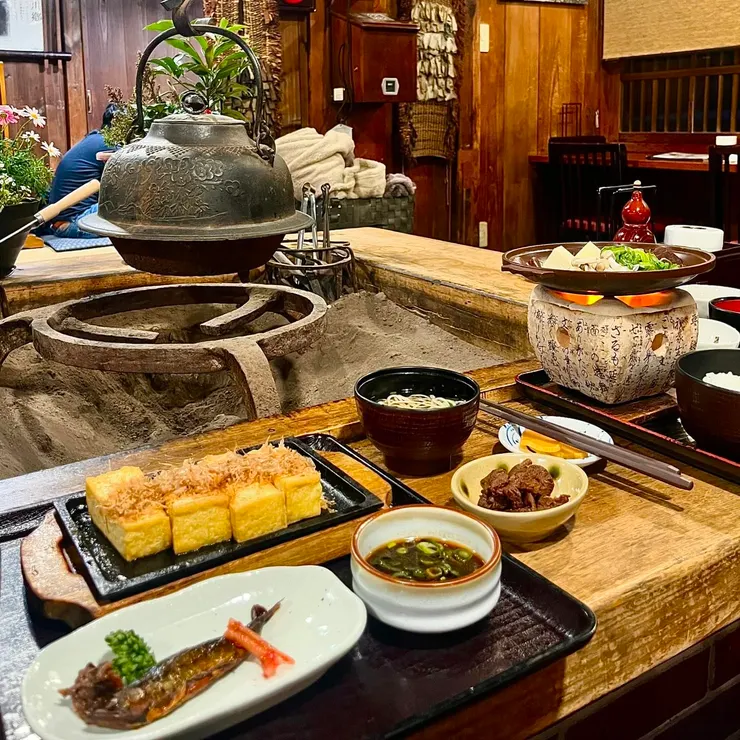 鄉土料理 いろり