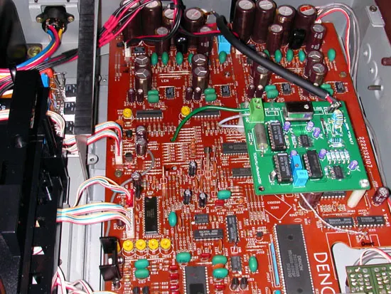 就是這小小的電路板使得我聆聽 CD 的人生變彩色....