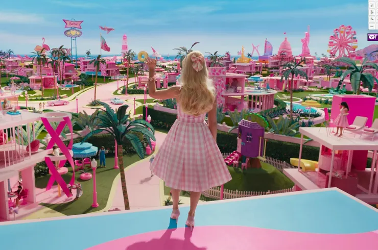 吸引人的芭比樂園以粉與藍為主色,粉紅是芭比,藍色則是肯尼,你現在看到這用視覺暗示的「性別不平等」了嗎?