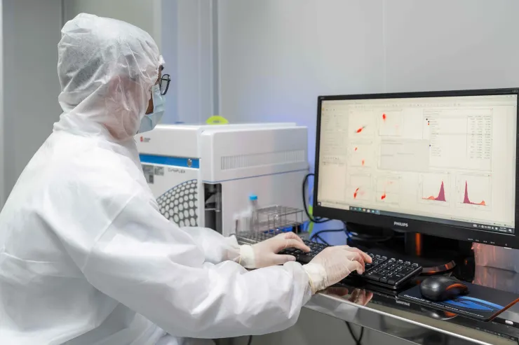 圖說:外泌體雖然未來應用潛力無限,但專家提醒,產品的純度與品質會影響有效性,必須特別留意。(資料來源:亞家生技)