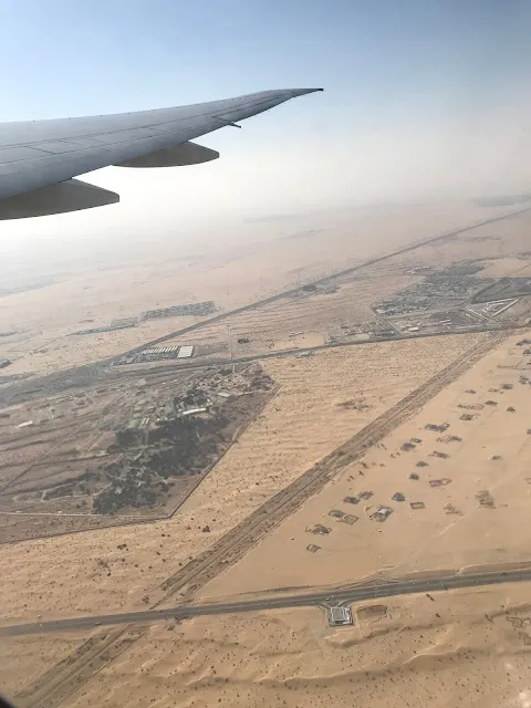 飛行日記(56) 阿聯酋航空 杜拜DXB - 台北TPE  EK366