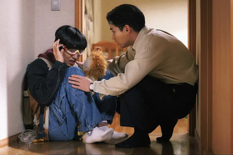 敏感的美路人容易受到外界刺激影響,更能理解為何洸人追求「穩定」。圖片來源:《獅子的藏身處》劇照。