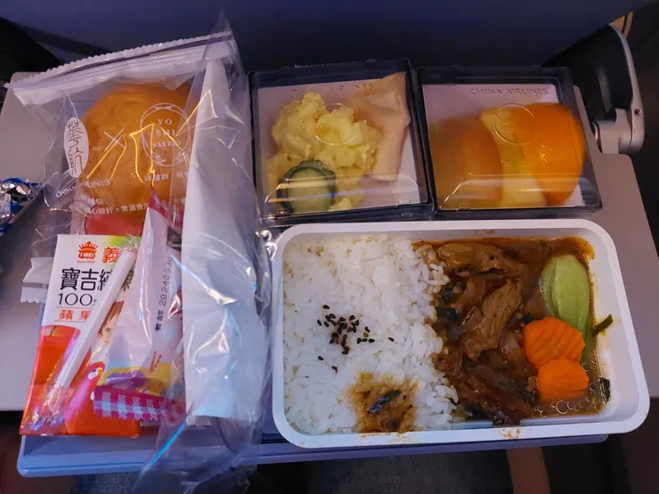 華航飛機餐