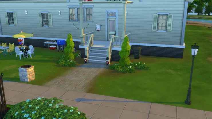 這邊是後門，裝飾也不馬虎。