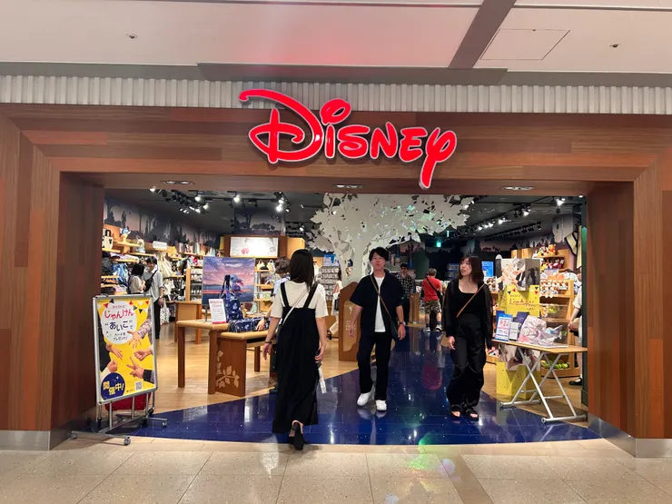 迪士尼周邊商品店