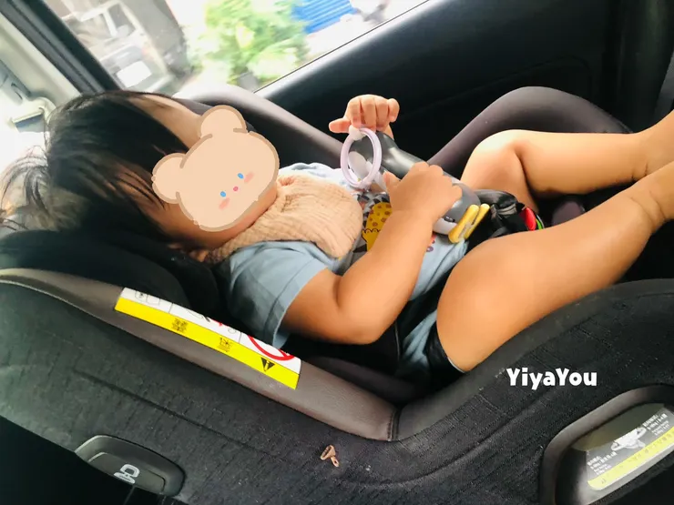 使用率最高,且使用年限最久的就是這隻傳說中的神器-強鵝 (照片為1y1m大時)