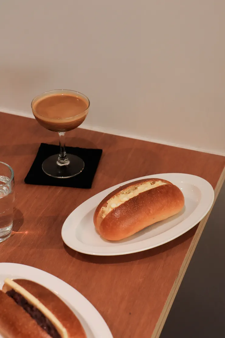 招牌脆皮麵包一鹹一甜是必須