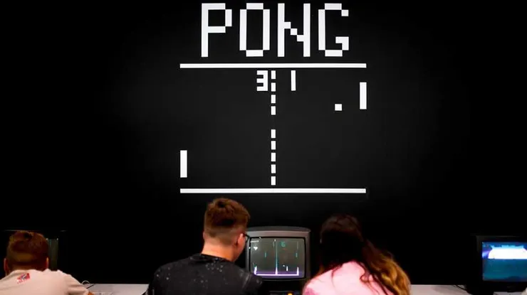 2019年的《乓》遊戲復刻   圖片來源：https://theweek.com/news/technology/958675/pong-at-50-the-video-game-that-changed-the-world
