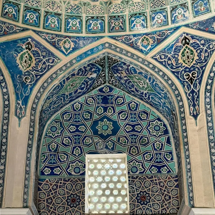 Shayhantaur Memorial Complex 三座陵墓群之一內部