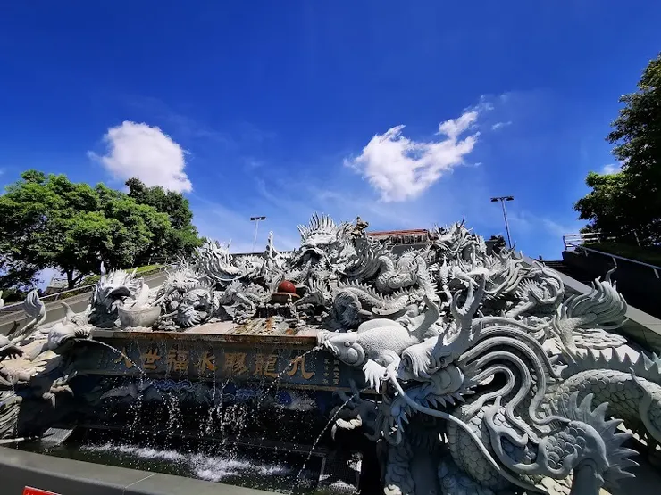 園區內巨龍盤壁（圖片截圖於網路）