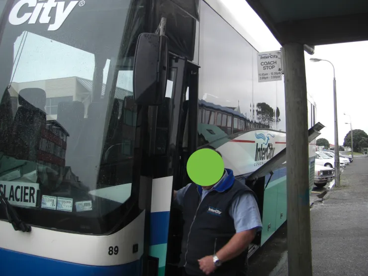 我搭乘的InterCity Bus