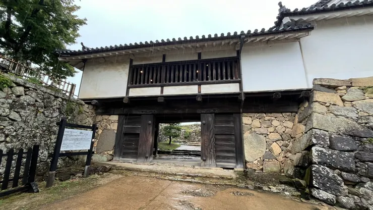 通過太鼓門櫓,幾乎就等同踏入本丸範圍,是彥根城防禦與管制的重要節點之一。