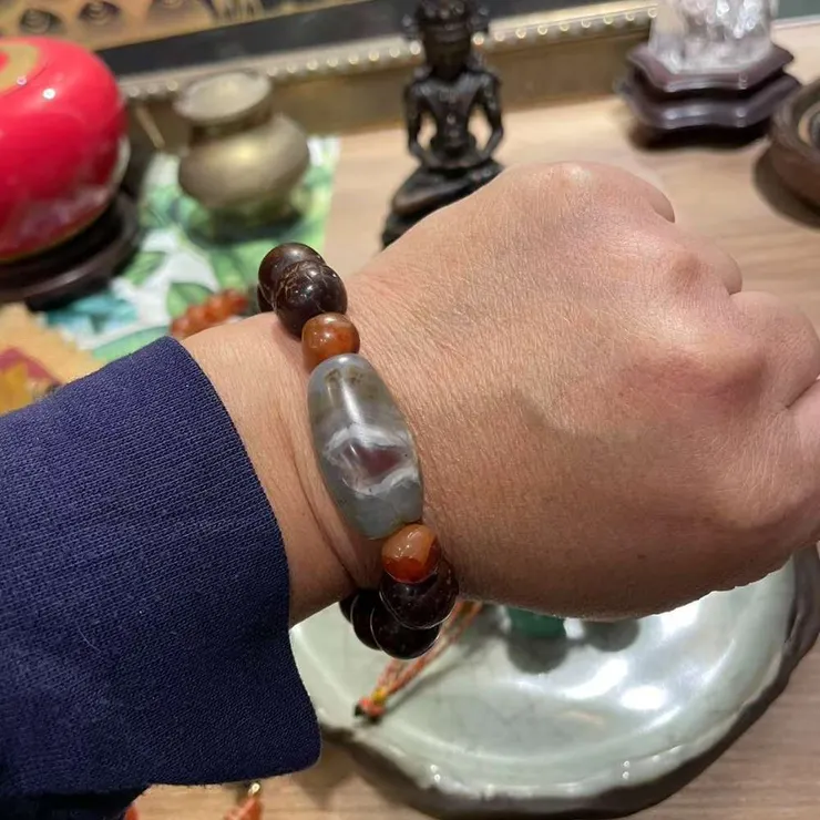 藏傳纏絲瑪瑙（孤品：特殊眼）與鳳眼菩提