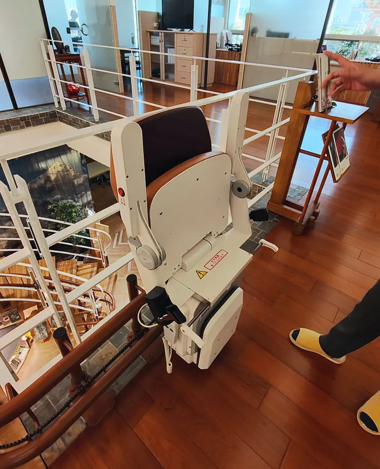 羅布森樓梯升降椅