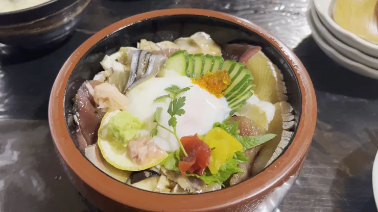 板前まかない丼