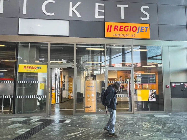 維也納中央火車站 shot by Emma @ Veinna, Austria.08/07/2024. ( 點我有火車營運公司網站 )