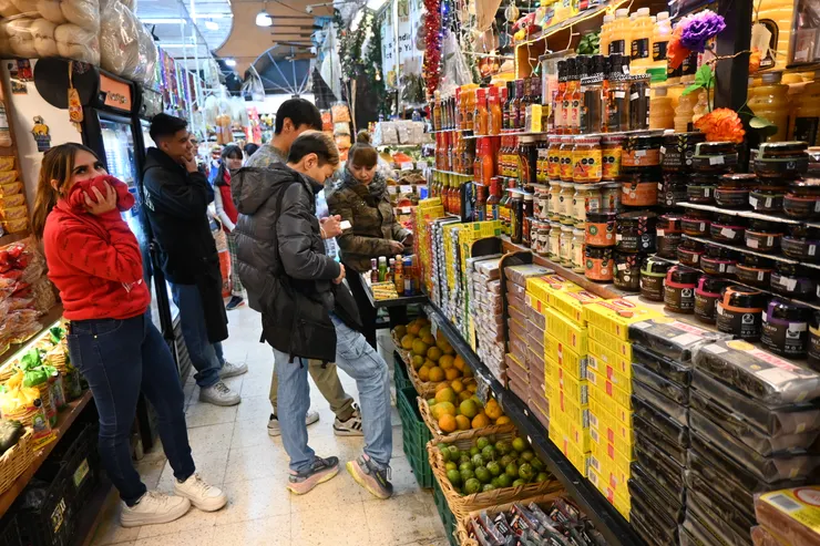 Mercado Melchor Ocampo Medellin 的店舖