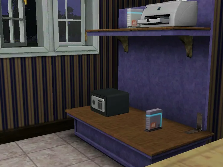 店裏的收入每天經點算便會放在這裏,只有麥可和店長能開。至於上不了網也在這裏維修。