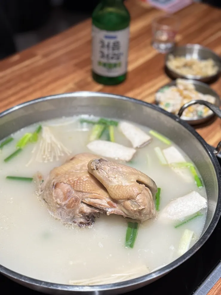 半隻雞的雞湯｜韓國一隻雞Lalaport南港店