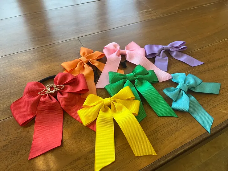 演唱會前越做越上癮的蝴蝶結，是我推團的成員色大集合！