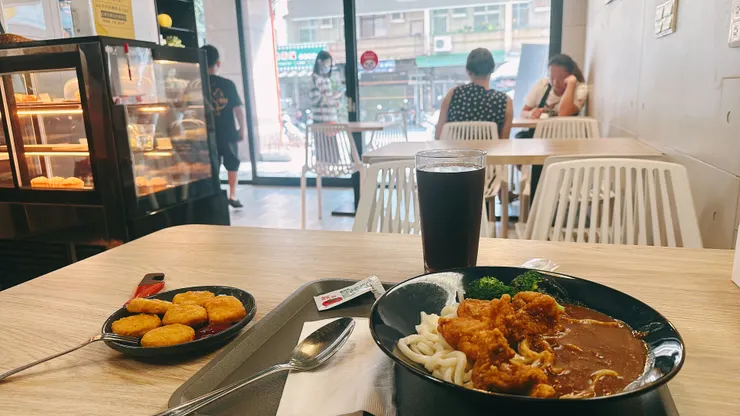 似18咖啡店內一隅