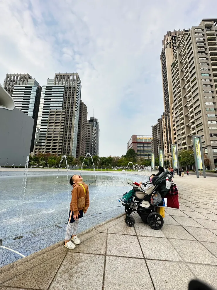 友善共融♿️無障礙的設計才是全民之福,畢竟台灣即將邁入超高齡社會。