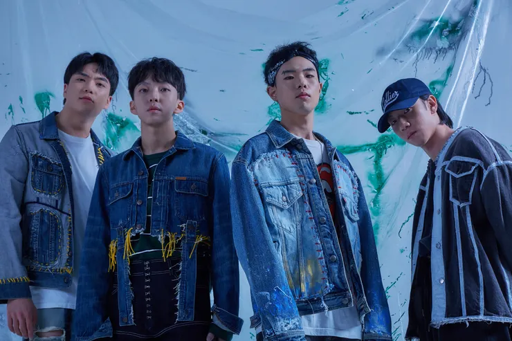 韓國獨立樂團 SURL，由左至右成員為吳明錫、李瀚斌、薛皓升和金度延。