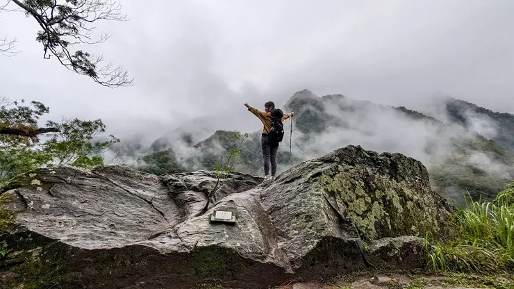 1k大岩石,休息兼拍照地點