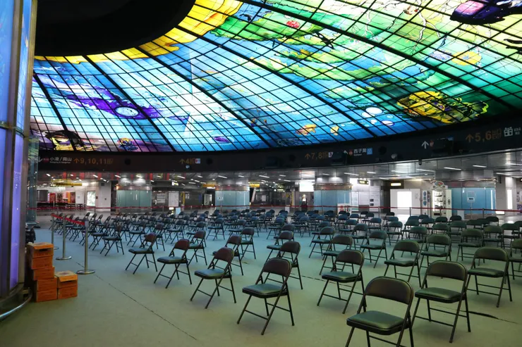 原來是「光之穹頂」的限定拍照席啊